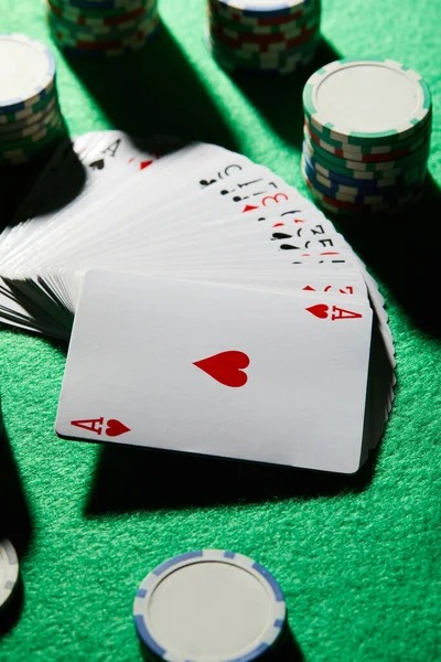 Live Roulette table interface on mustikaslot showing real-time dealer and betting board